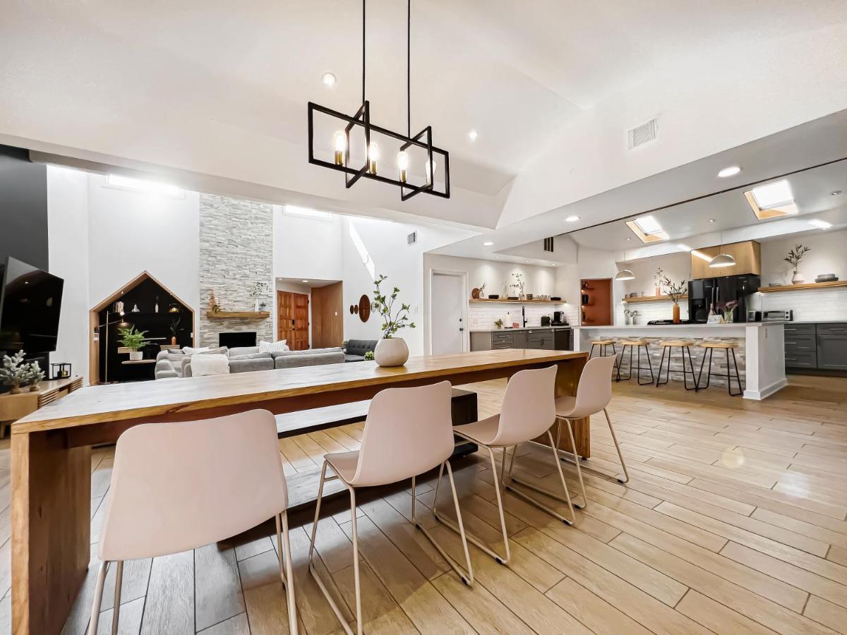 Open Airy Custom Designed Home - 2Kings - Sleeps 14 Houston Buitenkant foto