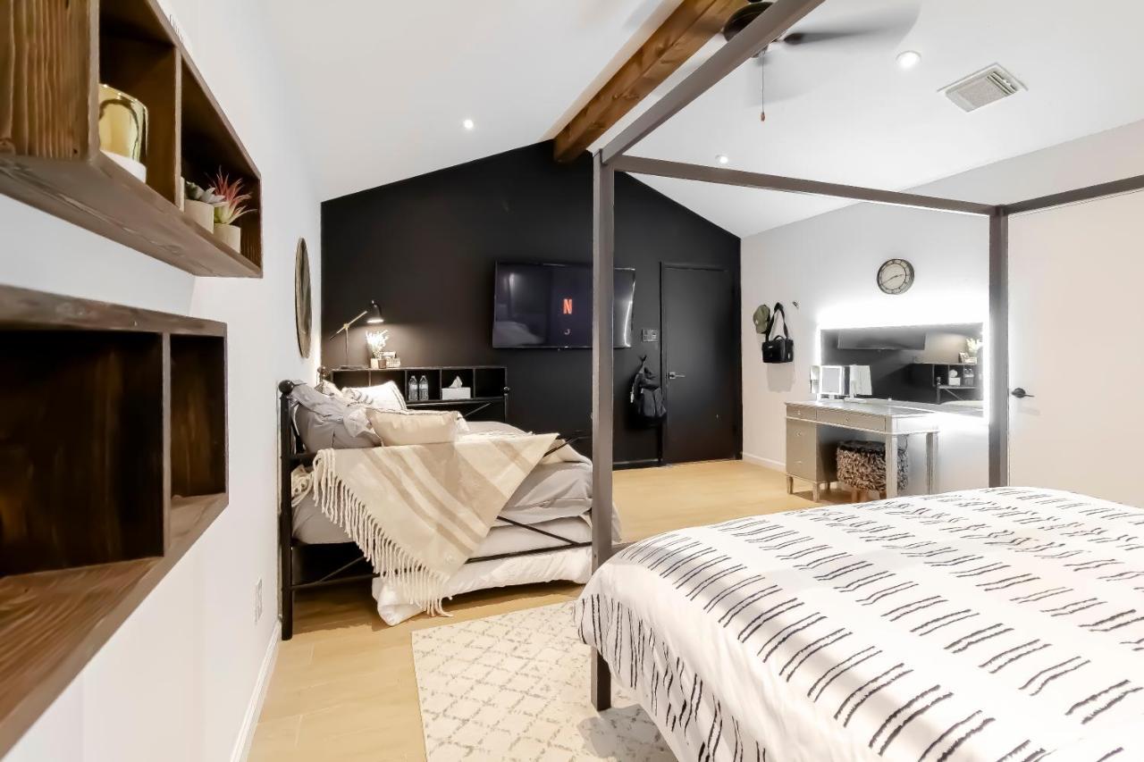 Open Airy Custom Designed Home - 2Kings - Sleeps 14 Houston Buitenkant foto