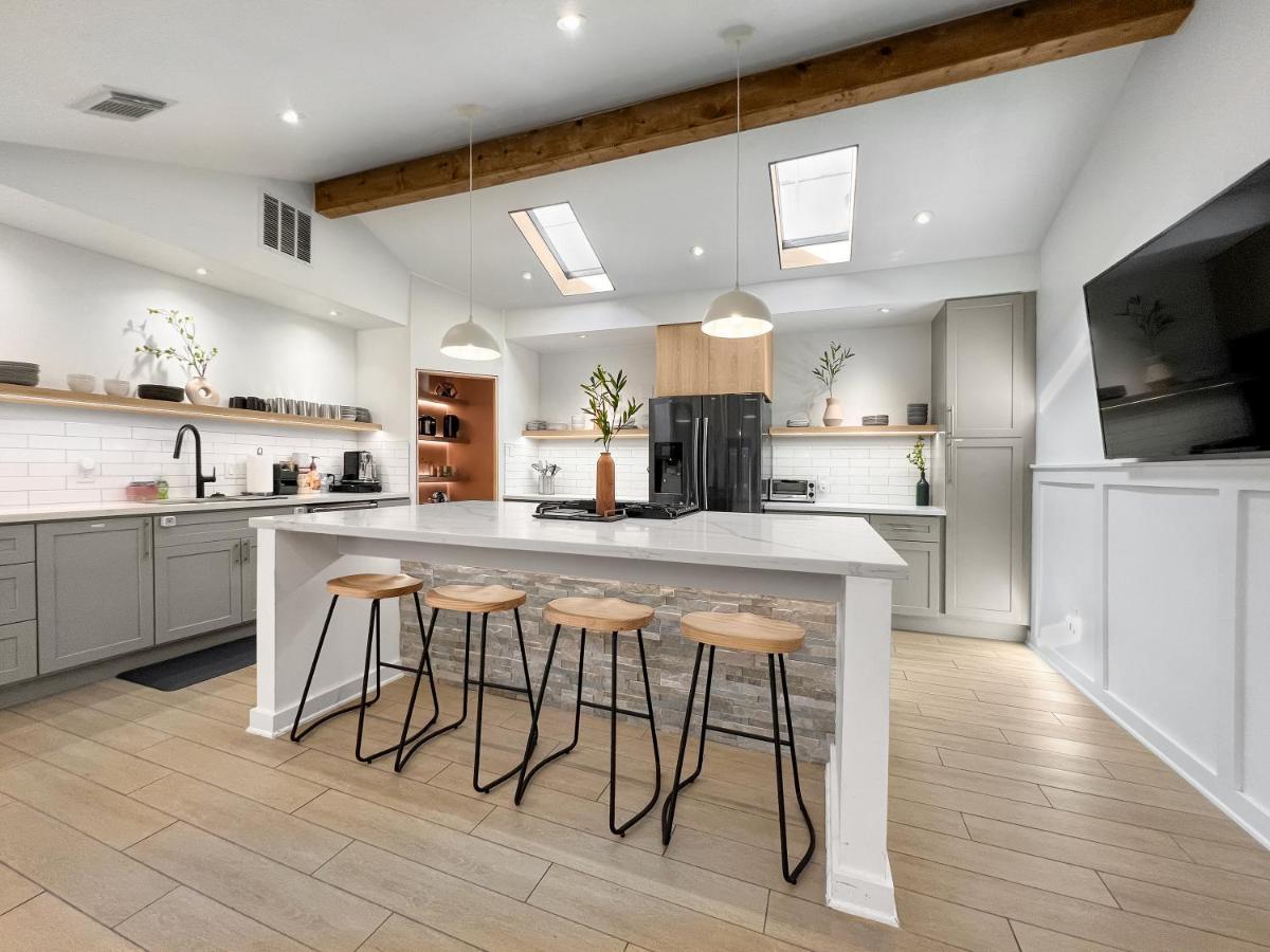 Open Airy Custom Designed Home - 2Kings - Sleeps 14 Houston Buitenkant foto