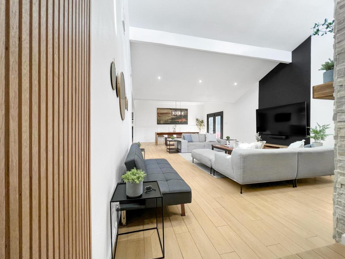 Open Airy Custom Designed Home - 2Kings - Sleeps 14 Houston Buitenkant foto