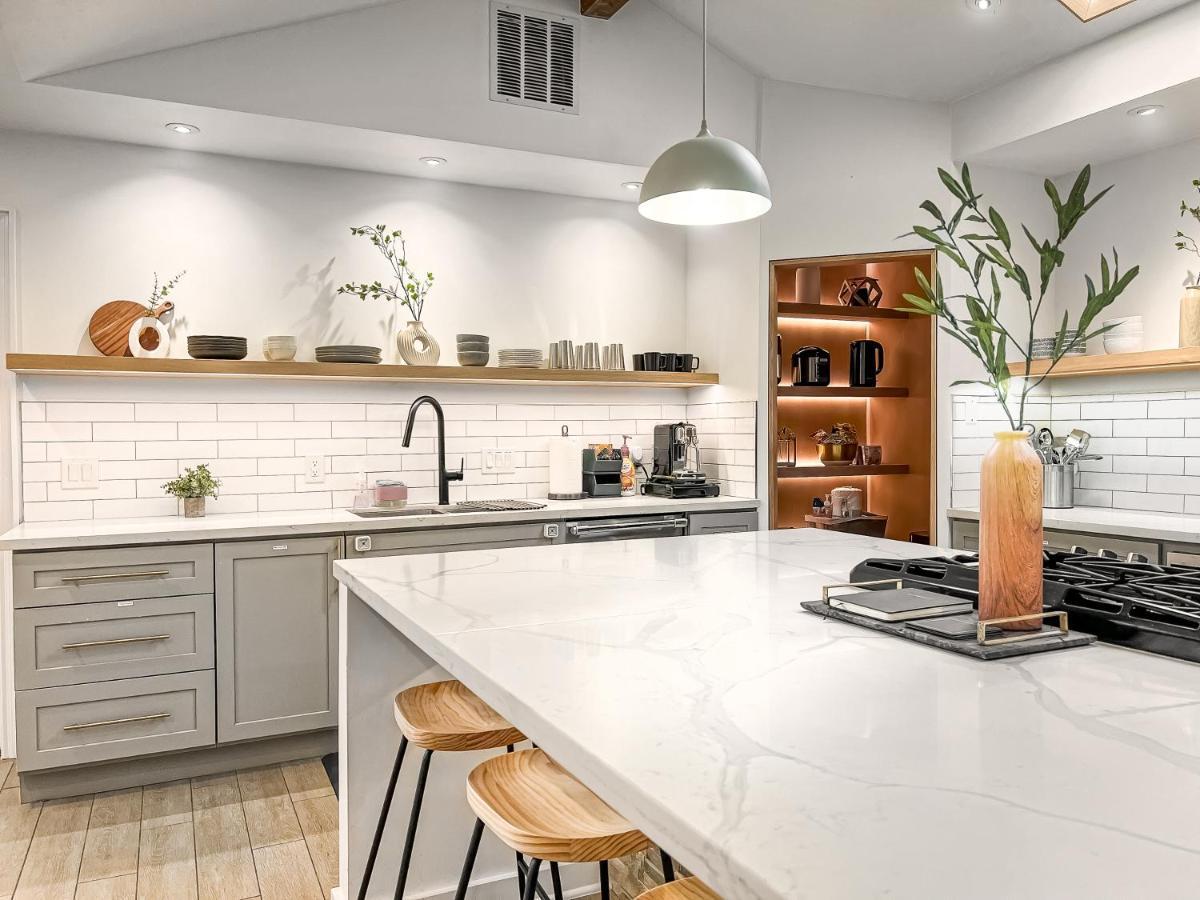 Open Airy Custom Designed Home - 2Kings - Sleeps 14 Houston Buitenkant foto