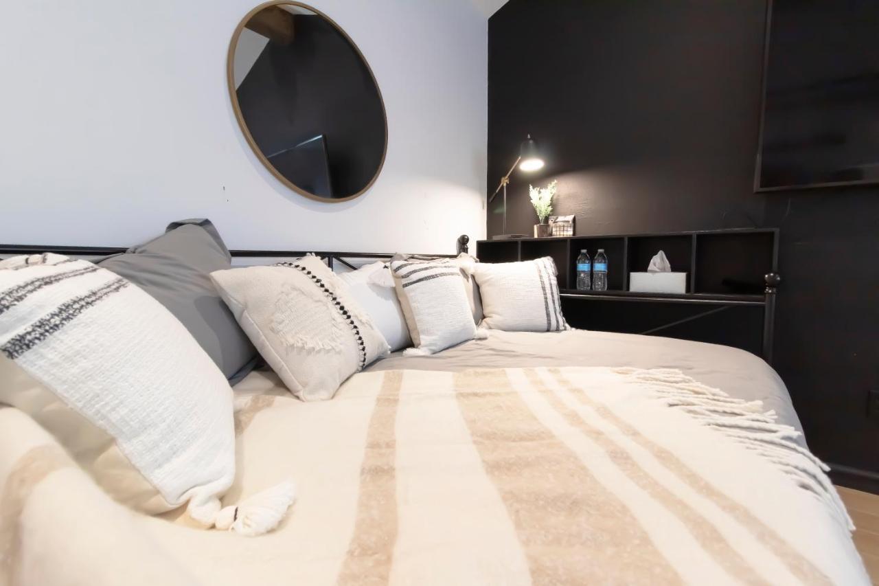 Open Airy Custom Designed Home - 2Kings - Sleeps 14 Houston Buitenkant foto